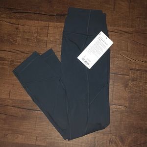 Lululemon ATRP Crop Leggings Dark Blue/Grey NEW 4